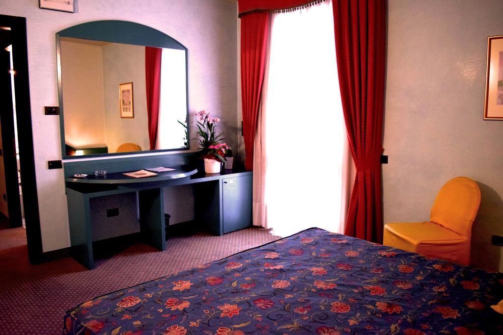 Antica Postumia Hotel Vedelago  Exterior photo